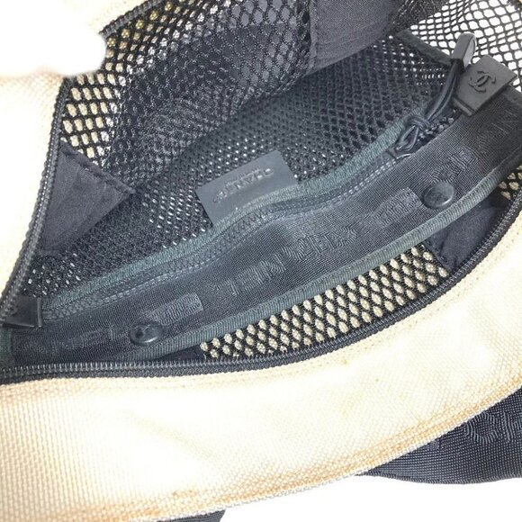 CHANEL Sports CC CC Mark logo mesh Tote Bag with Pouch, Vertical Shoulder Bag - Picture 15 of 16